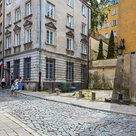 Brzozowa By Renters Apartment